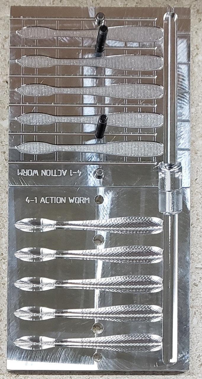 4.1" Action Worm